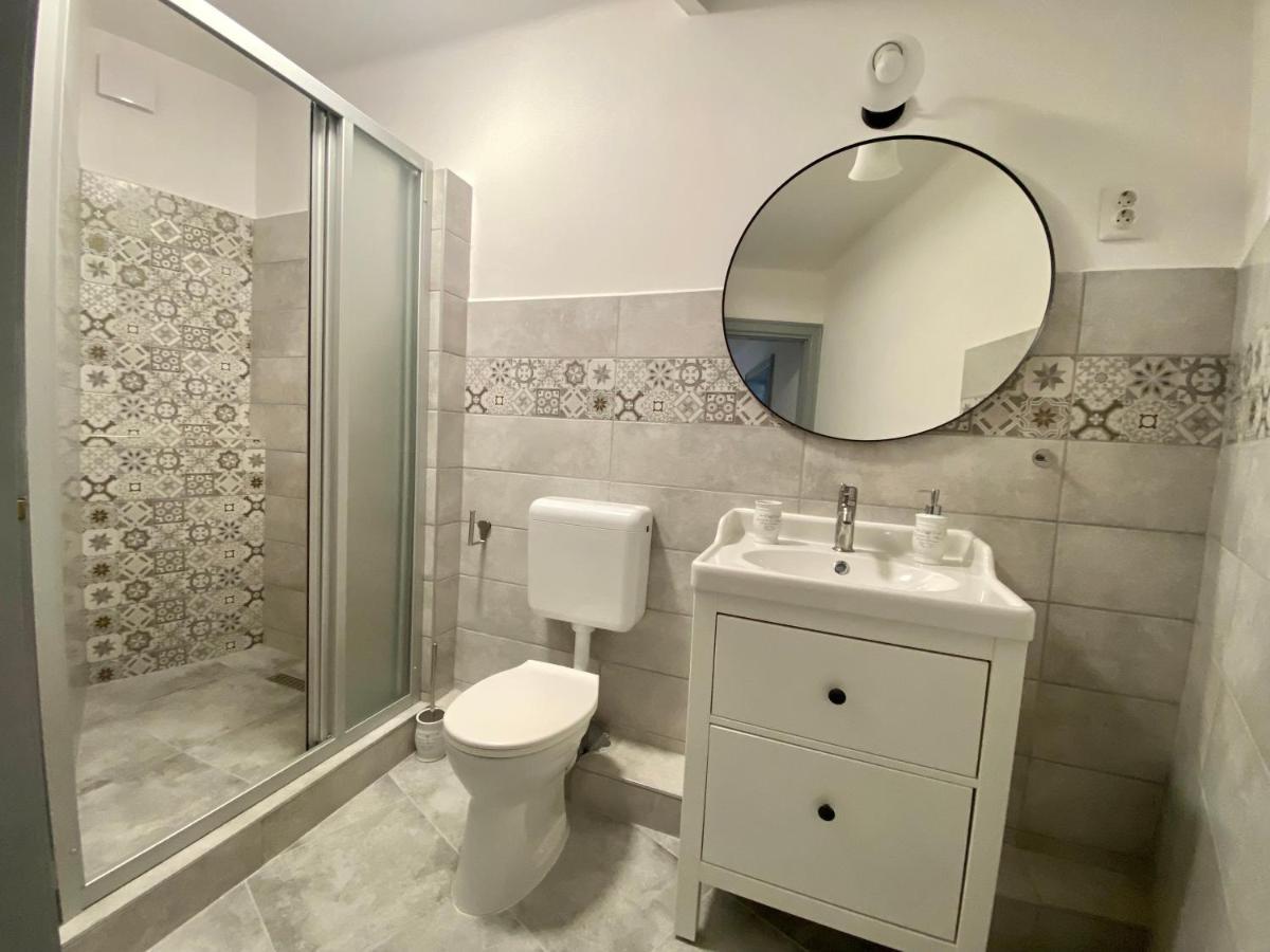 Pacsirta Apartman Grand Eger Exterior foto